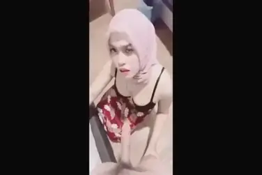 Sepupu Cantik Disuruh Hisap Kontol Ganas Keenakan Indo